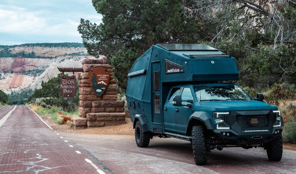 2025 Ford F-550 27 North Ascender