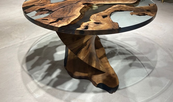 TYWIN ROUND DINING TABLE